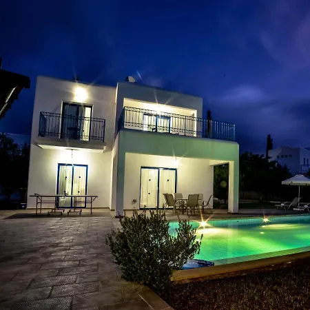 Azzurro Holiday Villa Artemis By Sanders Peyia